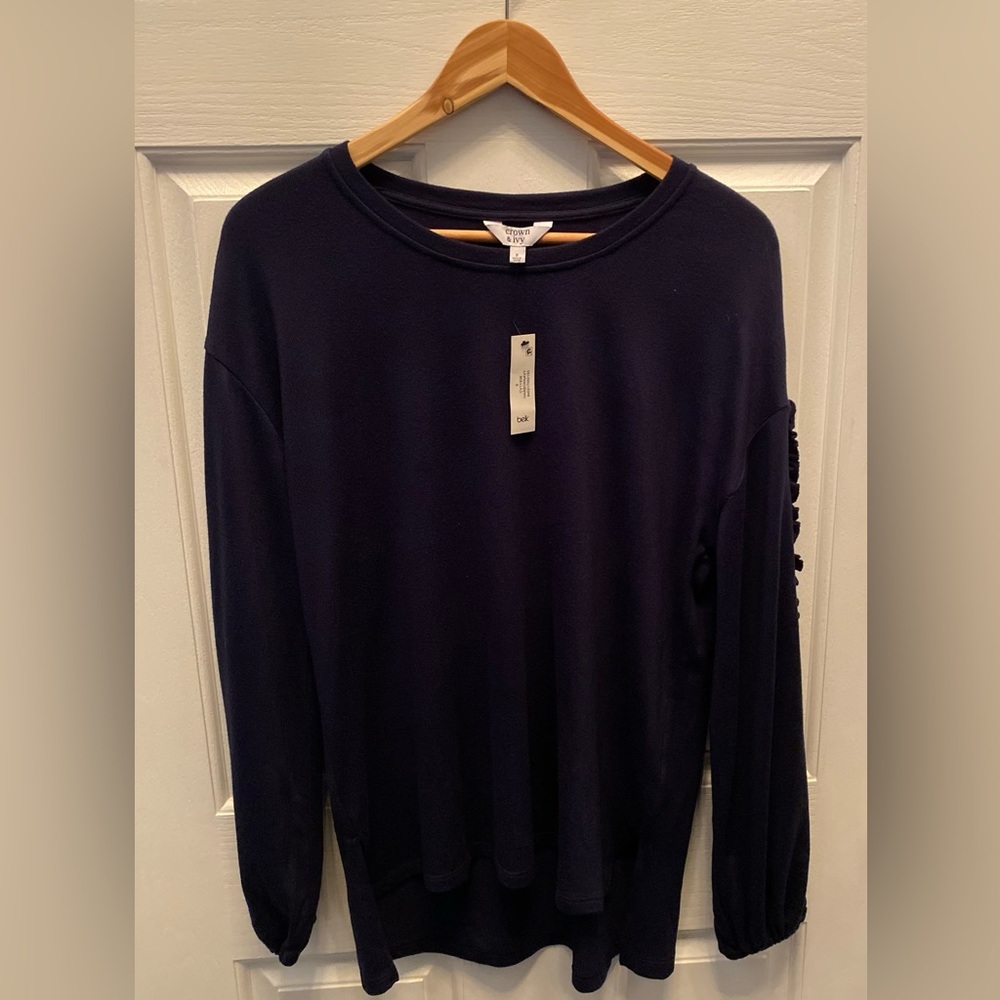 NWT CROWN & IVY WOMEN'S LONG SLEEVE RUFFLE TRIM KNIT TOP-NAVY- SMALL